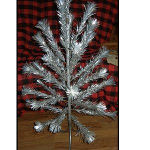 The Sparkler Pom Pom Aluminum Vintage 60's Christmas Tree 4 Ft 34 Branches M434E